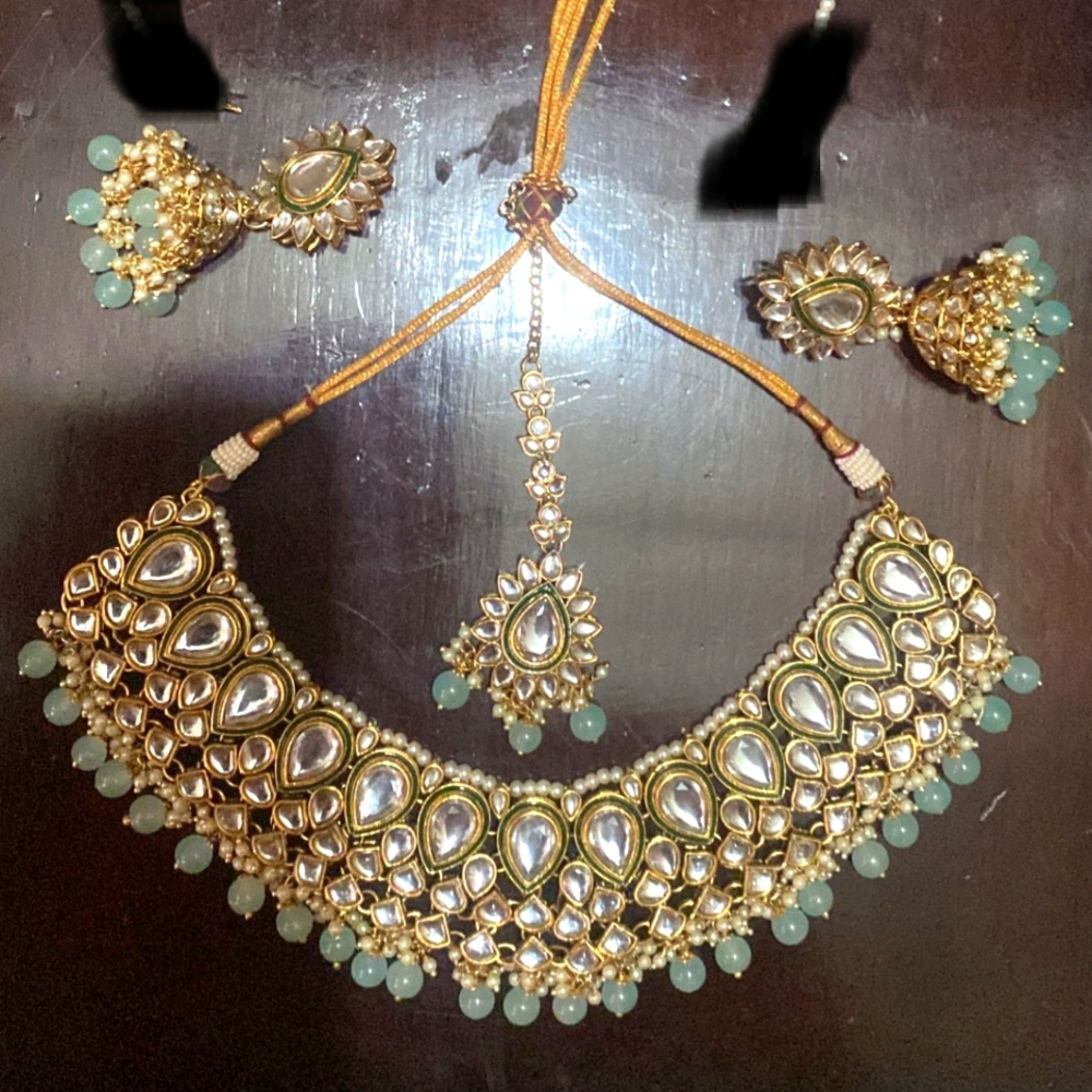 Kundan Choker Set with Jhumki Earrings, Uncut Kundan Beautiful Wedding Jewellery - Picture 4 of 4